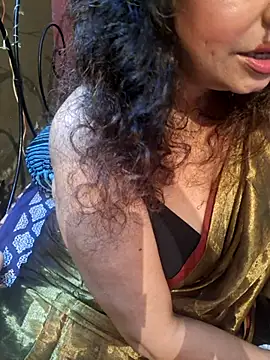 Snapshot of Maaya66 chatting on 03.20.25 Maaya66 online show from 03.20.25