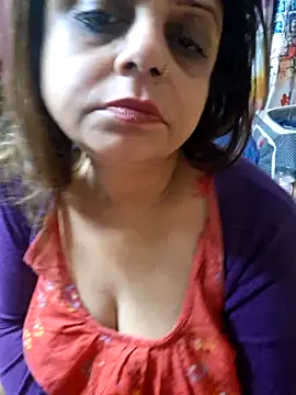 Snapshot of Maaya66 chatting on 12.22.25 Maaya66 online show from 12.22.25