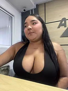 little lissiee online show from 04.19.26