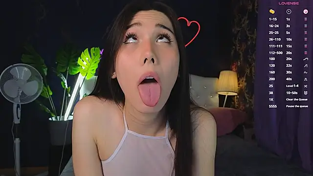 Kaia Sunshine Mia online show from 03.14.25