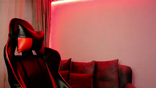 Snapshot of Lexyevans chatting on 12.03.24 Lexyevans online show from 12.03.24