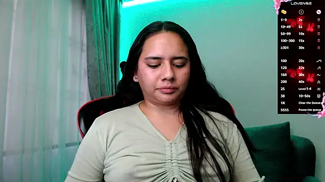 Snapshot of Lexyevans chatting on 02.11.25 Lexyevans online show from 02.11.25