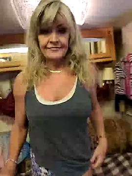 Snapshot of annika_lately chatting on 09.09.25 annika lately online show from 09.09.25