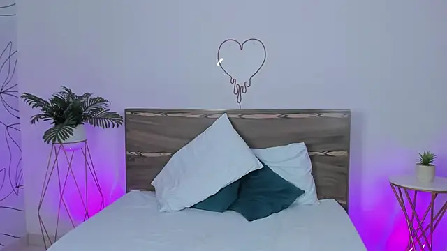 Snapshot of ivette_bocelly chatting on 01.03.25 ivette bocelly online show from 01.03.25