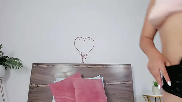 Snapshot of ivette_bocelly chatting on 03.13.25 ivette bocelly online show from 03.13.25