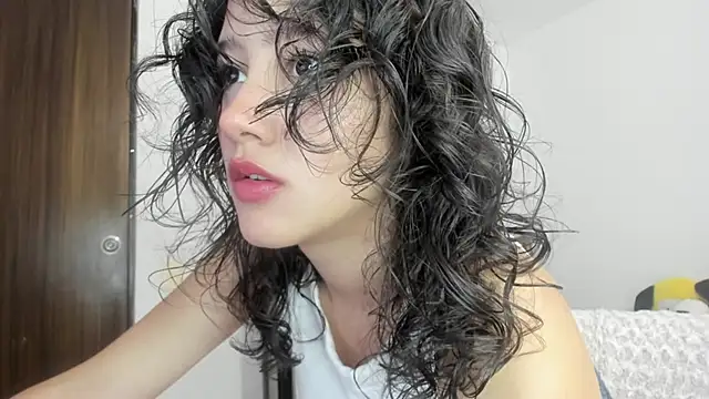 Snapshot of Eli_dl chatting on 11.03.25 Eli dl online show from 11.03.25