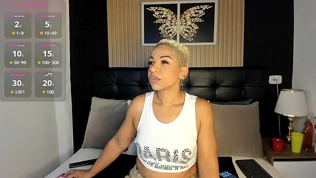 summer night  online show from 02.03.25