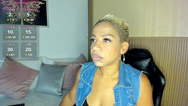 summer night  online show from 10.13.25