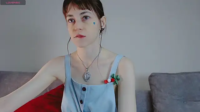 Amina Barbarian online show from 12.17.24