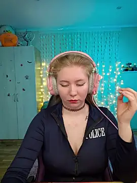 D0nna  online show from 04.25.26