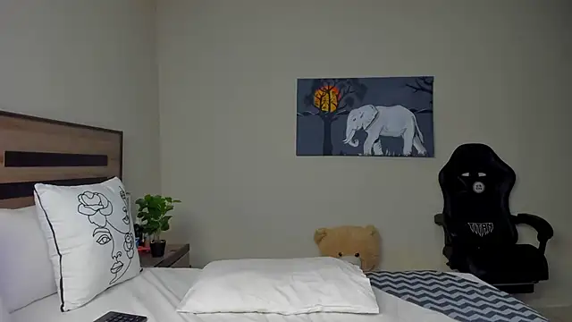 Renee-18 online show from 03.07.26