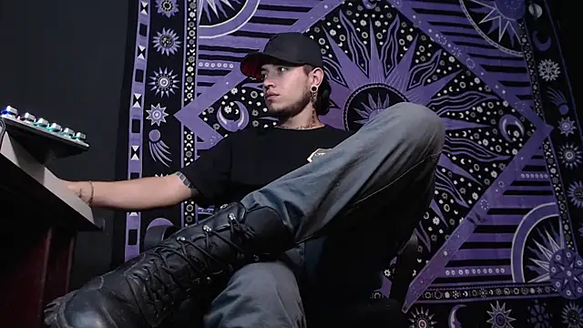 Dicaprioo  online show from 01.17.25