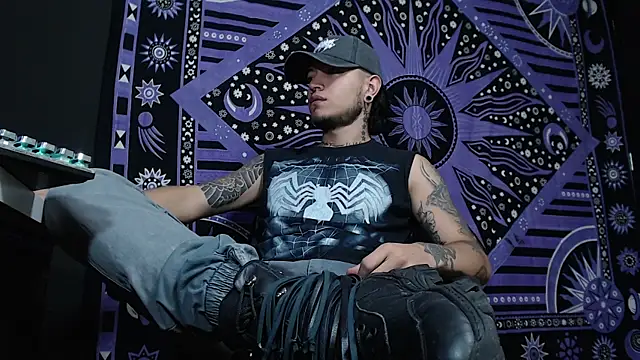 Dicaprioo  online show from 02.07.25