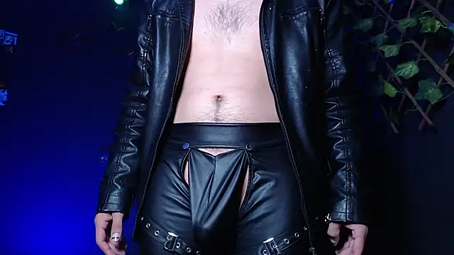 Dicaprioo  online show from 10.26.25