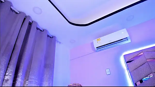 Snapshot of Elsalombardi_ chatting on 03.21.25 Elsalombardi online show from 03.21.25