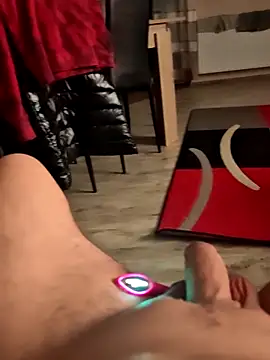 Szeltolo001 online show from 03.19.26