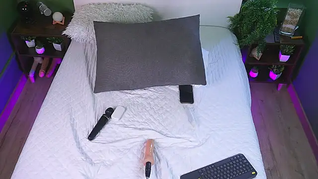 RaquelLust online show from 02.10.25