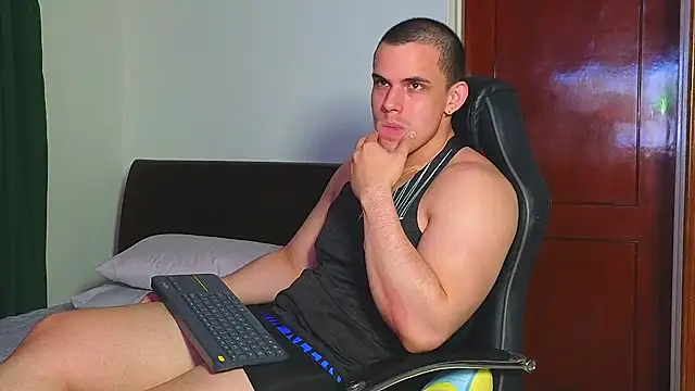 Snapshot of Regansmiths chatting on 02.28.25 Regansmiths online show from 02.28.25