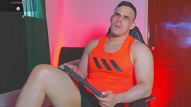 Snapshot of Regansmiths chatting on 10.09.25 Regansmiths online show from 10.09.25