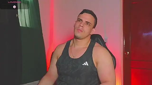 Snapshot of Regansmiths chatting on 11.25.25 Regansmiths online show from 11.25.25