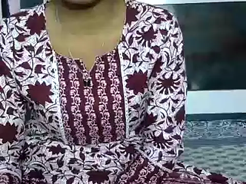 momo lov online show from 12.19.24