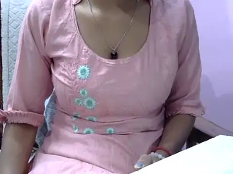 momo lov online show from 12.29.24