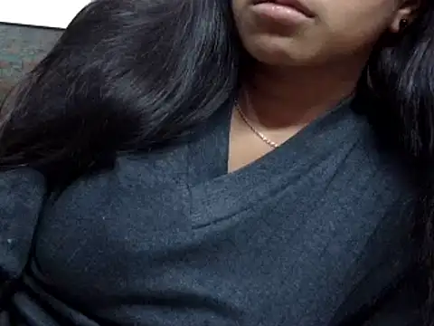 momo lov online show from 01.14.25