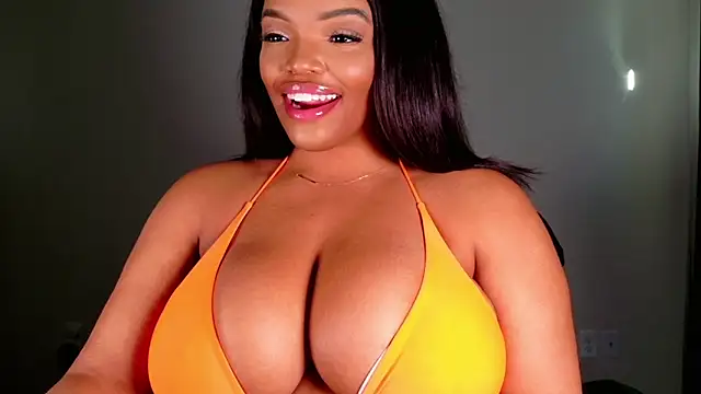 Snapshot of maybabi chatting on 02.18.25 maybabi online show from 02.18.25