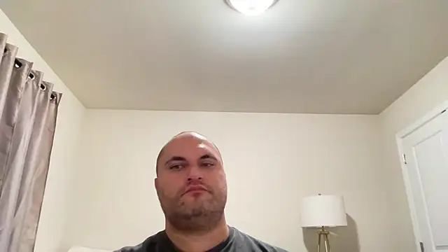 Snapshot of SluggishChase99 chatting on 12.26.24 SluggishChase99 online show from 12.26.24