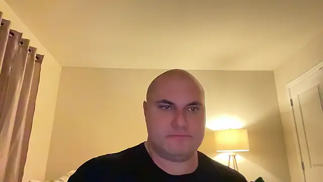 Snapshot of SluggishChase99 chatting on 12.31.24 SluggishChase99 online show from 12.31.24