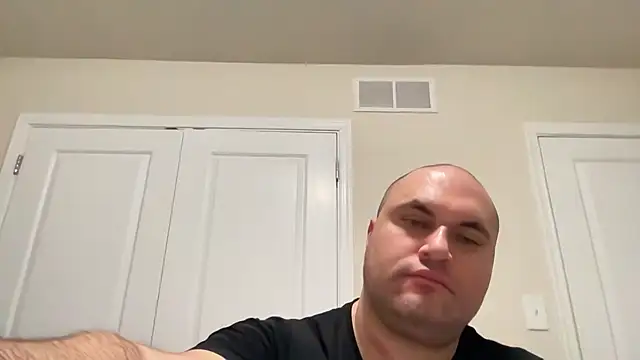 Snapshot of SluggishChase99 chatting on 01.31.25 SluggishChase99 online show from 01.31.25