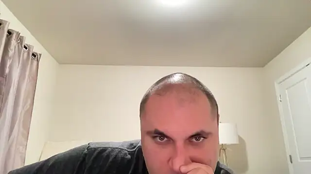 Snapshot of SluggishChase99 chatting on 02.04.25 SluggishChase99 online show from 02.04.25