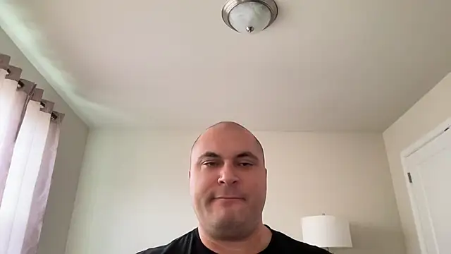 Snapshot of SluggishChase99 chatting on 02.05.25 SluggishChase99 online show from 02.05.25