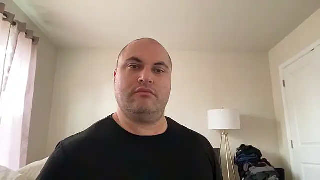 Snapshot of SluggishChase99 chatting on 03.17.25 SluggishChase99 online show from 03.17.25