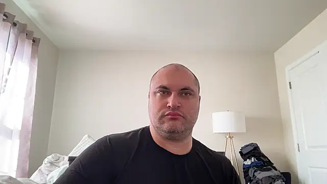 Snapshot of SluggishChase99 chatting on 03.18.25 SluggishChase99 online show from 03.18.25