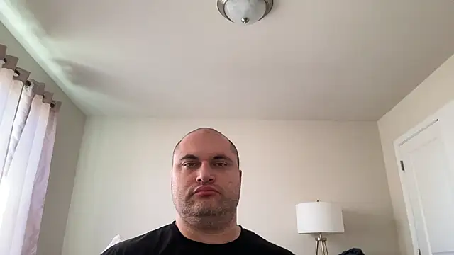 Snapshot of SluggishChase99 chatting on 03.18.25 SluggishChase99 online show from 03.18.25