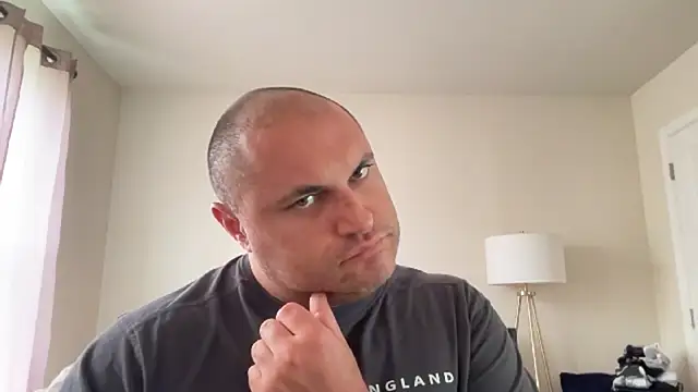 Snapshot of SluggishChase99 chatting on 09.10.25 SluggishChase99 online show from 09.10.25