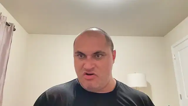 Snapshot of SluggishChase99 chatting on 10.06.25 SluggishChase99 online show from 10.06.25