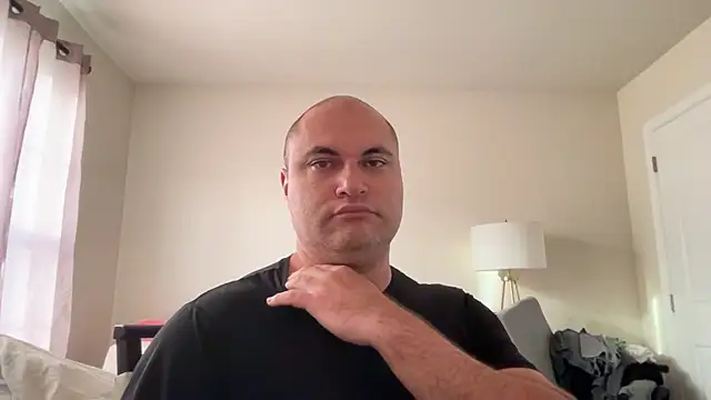 Snapshot of SluggishChase99 chatting on 11.01.25 SluggishChase99 online show from 11.01.25