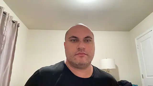 Snapshot of SluggishChase99 chatting on 11.10.25 SluggishChase99 online show from 11.10.25