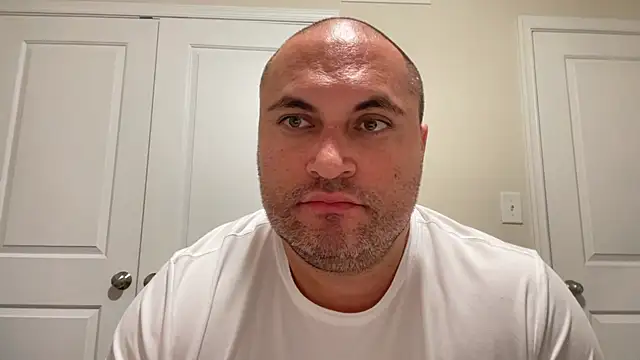 Snapshot of SluggishChase99 chatting on 11.12.25 SluggishChase99 online show from 11.12.25