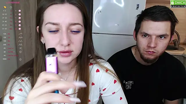 Snapshot of Zoi_Morgan chatting on 12.04.25 Zoi Morgan online show from 12.04.25