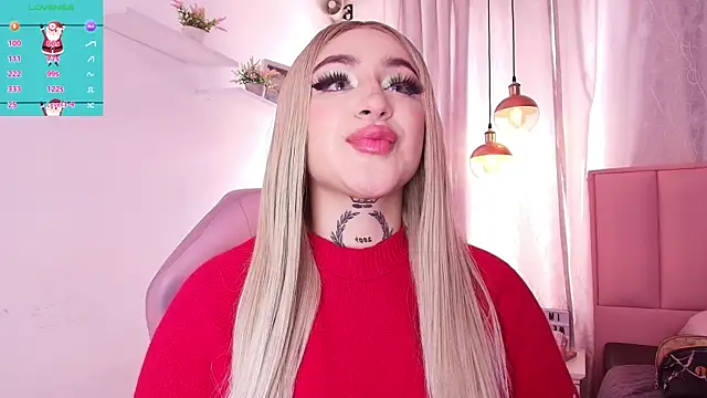 Snapshot of bella-green chatting on 12.24.24 bella-green online show from 12.24.24