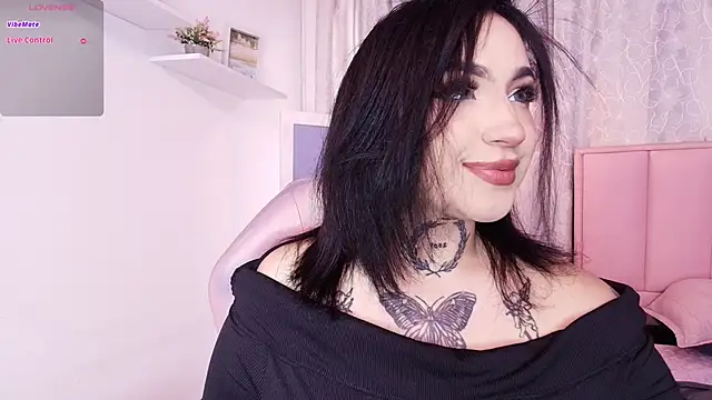 Snapshot of bella-green chatting on 03.07.25 bella-green online show from 03.07.25