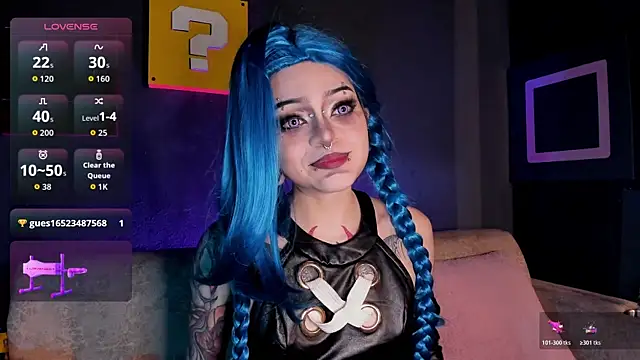 Snapshot of Elettra_Rou chatting on 12.05.25 Elettra Rou online show from 12.05.25