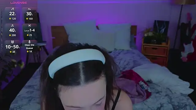 Hayle Hill online show from 03.06.26