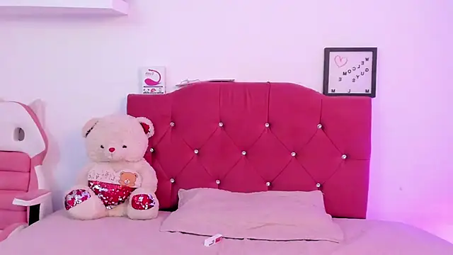 LucianaTomson online show from 01.15.25