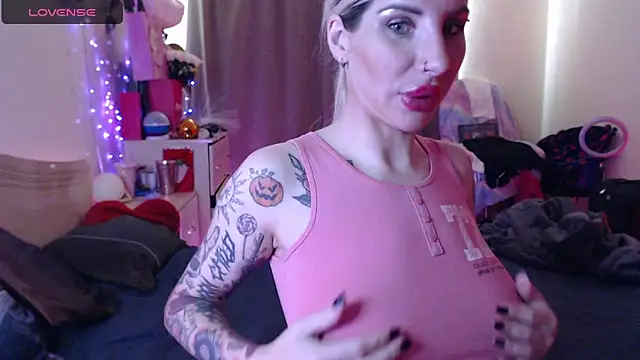 BLACKPeonyy online show from 09.10.25