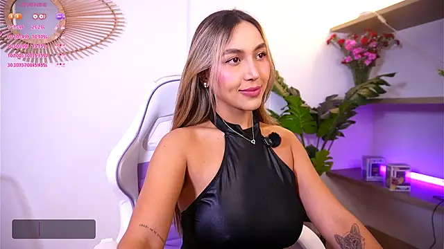 ashley2004 x online show from 10.30.25