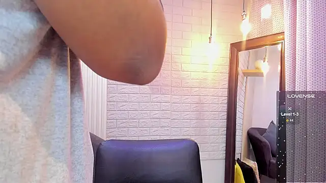  alaiasmile  online show from 02.03.25